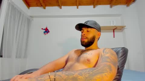 Snapshot of remy_sten chatting on 10-11-25, 10:41 Rmy Steen online show from 10-11-25, 10:41