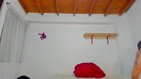 Snapshot of remy_sten chatting on 10-25-25, 01:57 Rmy Steen online show from 10-25-25, 01:57