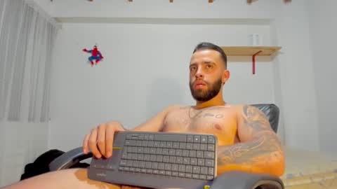 Snapshot of remy_sten chatting on 11-12-25, 12:44 Rmy Steen online show from 11-12-25, 12:44