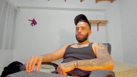 Snapshot of remy_sten chatting on 11-13-25, 12:20 Rmy Steen online show from 11-13-25, 12:20