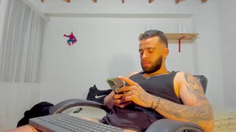 Snapshot of remy_sten chatting on 11-16-25, 01:55 Rmy Steen online show from 11-16-25, 01:55