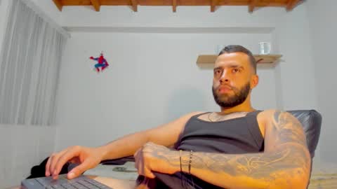 Snapshot of remy_sten chatting on 11-19-25, 02:00 Rmy Steen online show from 11-19-25, 02:00