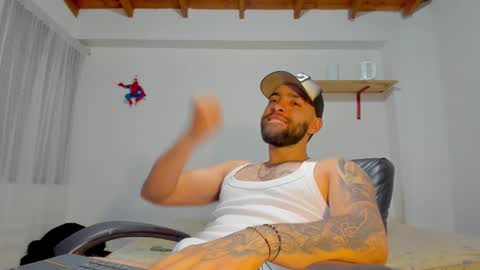 Snapshot of remy_sten chatting on 11-30-25, 02:48 Rmy Steen online show from 11-30-25, 02:48