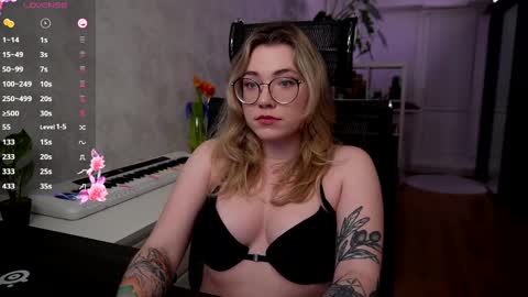 RemyWild online show from 02-16-25, 06:10