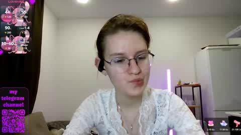 Claire online show from 03-17-26, 06:22