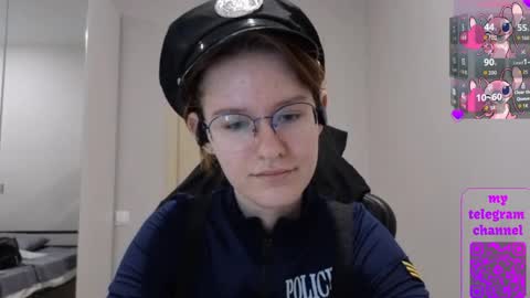 Claire online show from 04-01-26, 06:49