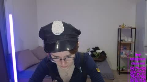 Claire online show from 04-02-26, 05:32