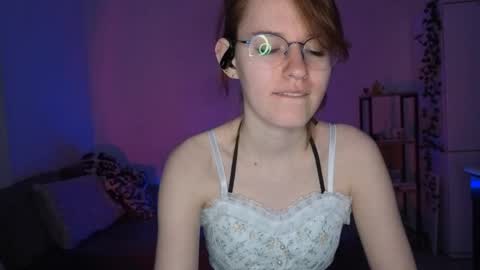 Claire online show from 04-24-26, 06:32