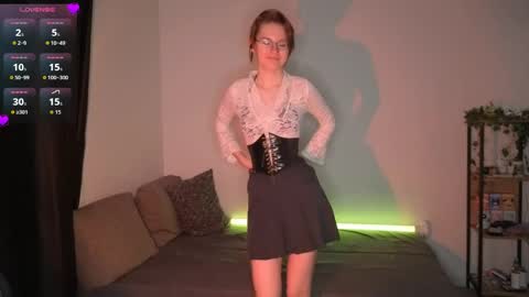 Claire online show from 04-29-26, 07:09