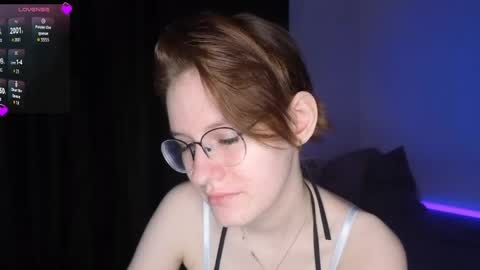 Snapshot of renaeblaski chatting on 05-07-26, 07:19 Claire online show from 05-07-26, 07:19