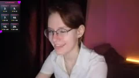 Snapshot of renaeblaski chatting on 05-13-26, 06:38 Claire online show from 05-13-26, 06:38