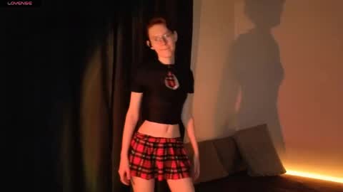 Snapshot of renaeblaski chatting on 05-31-26, 03:52 Claire online show from 05-31-26, 03:52