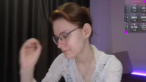 Snapshot of renaeblaski chatting on 06-04-26, 06:47 Claire online show from 06-04-26, 06:47