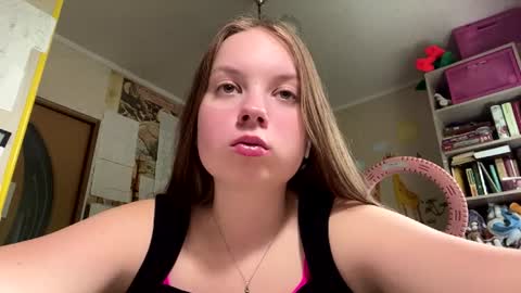 Annabel online show from 06-25-26, 08:08