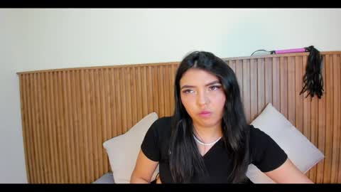 Renata aura online show from 06-21-26, 04:15