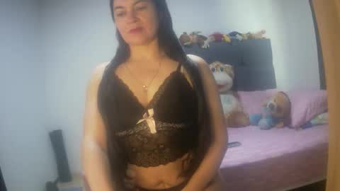 renata_hot1 online show from 10-21-25, 09:37