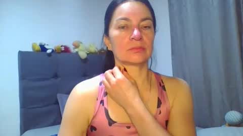Snapshot of renata_hot1 chatting on 05-02-26, 01:10 renata_hot1 online show from 05-02-26, 01:10