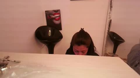 Snapshot of renataj chatting on 09-17-25, 06:09 renataj online show from 09-17-25, 06:09