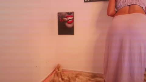 Snapshot of renataj chatting on 09-26-25, 05:50 renataj online show from 09-26-25, 05:50