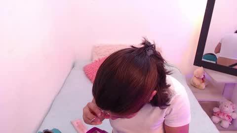 Snapshot of renataj chatting on 12-01-25, 11:04 renataj online show from 12-01-25, 11:04