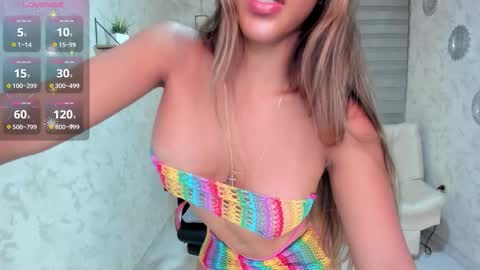 Renata Reyes online show from 09-19-25, 01:40