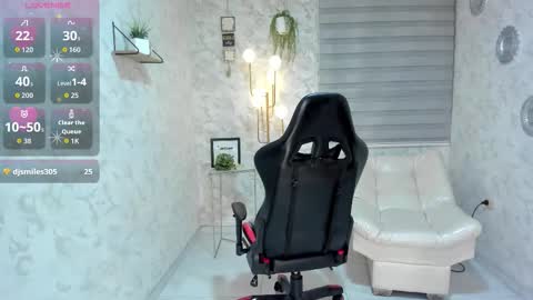 Renata Reyes online show from 11-27-25, 02:57