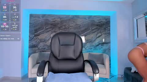 Renata Reyes online show from 02-12-26, 08:37