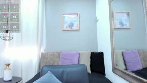      online show from 03-08-25, 03:13