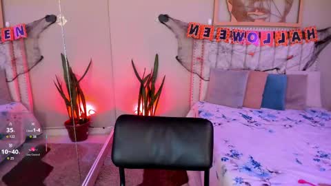      online show from 11-01-25, 12:18