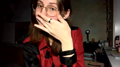 Mia online show from 02-05-26, 04:22