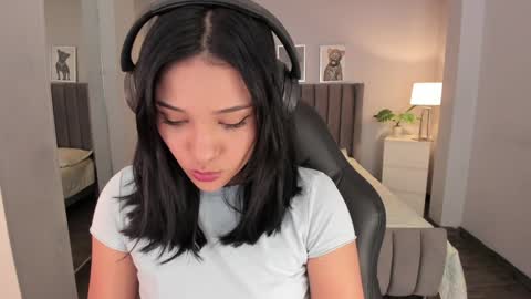 Renee Shelby online show from 12-12-24, 08:10