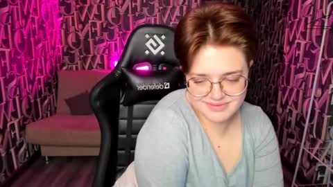 Snapshot of renee_turner chatting on 12-15-24, 03:56 renee_turner online show from 12-15-24, 03:56