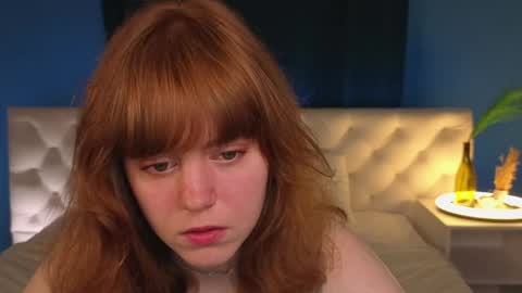 Snapshot of reneefoxy_ chatting on 06-06-26, 01:21 reneefoxy_ online show from 06-06-26, 01:21