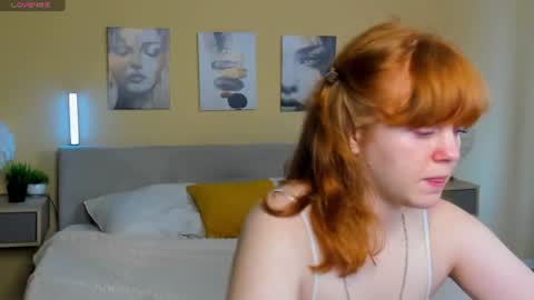 reneefoxy_ online show from 07-08-26, 12:59