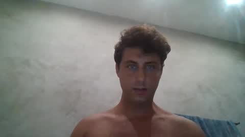 Snapshot of renud chatting on 09-10-25, 04:56 renud online show from 09-10-25, 04:56