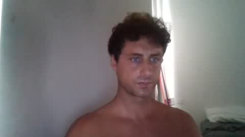 Snapshot of renud chatting on 09-11-25, 11:05 renud online show from 09-11-25, 11:05