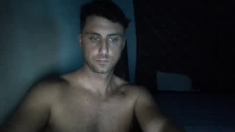 Snapshot of renud chatting on 09-17-25, 01:07 renud online show from 09-17-25, 01:07