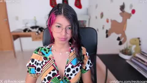 Snapshot of reoko_ chatting on 12-14-25, 08:02 Reoko online show from 12-14-25, 08:02