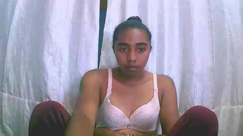 Rephaleta online show from 10-28-25, 11:47