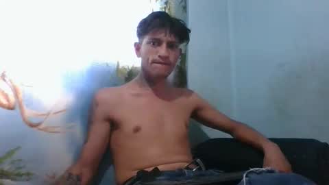 Snapshot of resurgirkratosking999 chatting on 12-14-25, 08:46 Luis online show from 12-14-25, 08:46