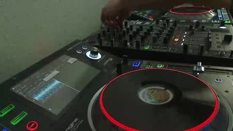 GearPorn online show from 10-02-25, 08:49