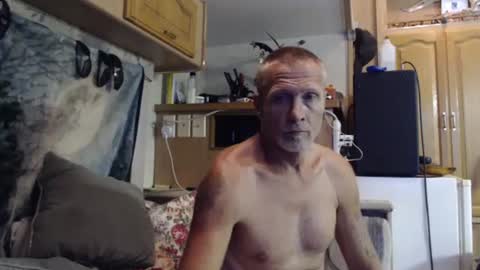 Rhett online show from 09-29-25, 01:44