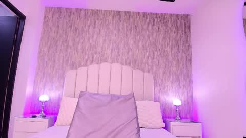 Snapshot of reven_lilith chatting on 11-21-25, 03:16 REVEN online show from 11-21-25, 03:16