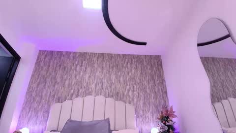 Snapshot of reven_lilith chatting on 11-29-25, 03:20 REVEN online show from 11-29-25, 03:20