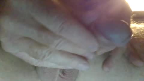 Snapshot of revolm chatting on 10-30-25, 10:21 Edge4U online show from 10-30-25, 10:21