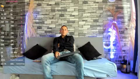 Snapshot of rey_masterhot chatting on 11-01-25, 06:21 reymasterhot online show from 11-01-25, 06:21