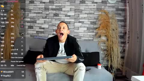 Snapshot of rey_masterhot chatting on 11-10-25, 07:24 reymasterhot online show from 11-10-25, 07:24