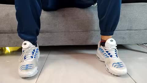 Snapshot of rey_masterhot chatting on 12-15-25, 04:44 reymasterhot online show from 12-15-25, 04:44