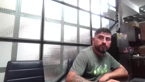 Snapshot of reyalad_mariana chatting on 03-03-25, 05:29 REYALAD online show from 03-03-25, 05:29