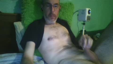 Snapshot of reyes_albert2006 chatting on 12-02-24, 06:52 reyes_albert2006 online show from 12-02-24, 06:52